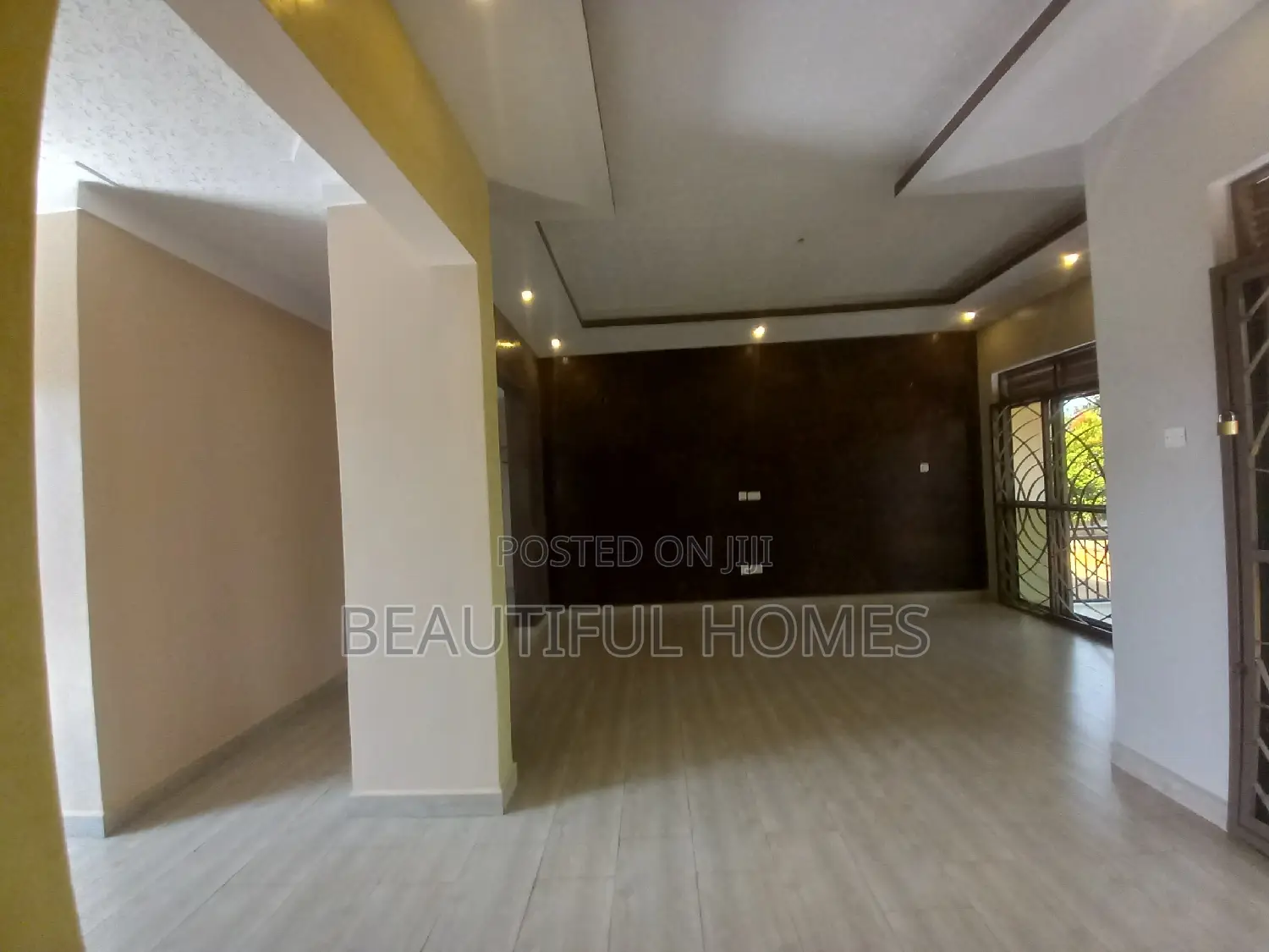 Furnished 4bdrm House in Kira for sale