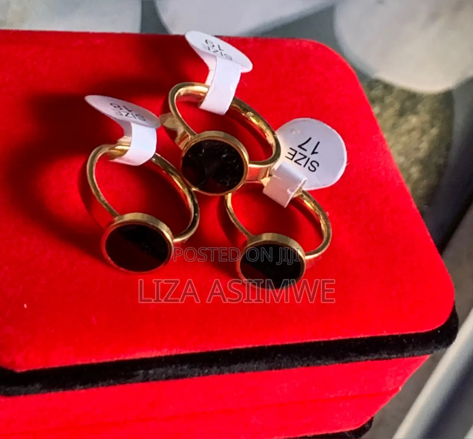 Simple Lady’S Rings