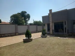 Furnished 4bdrm Bungalow in Kira for sale