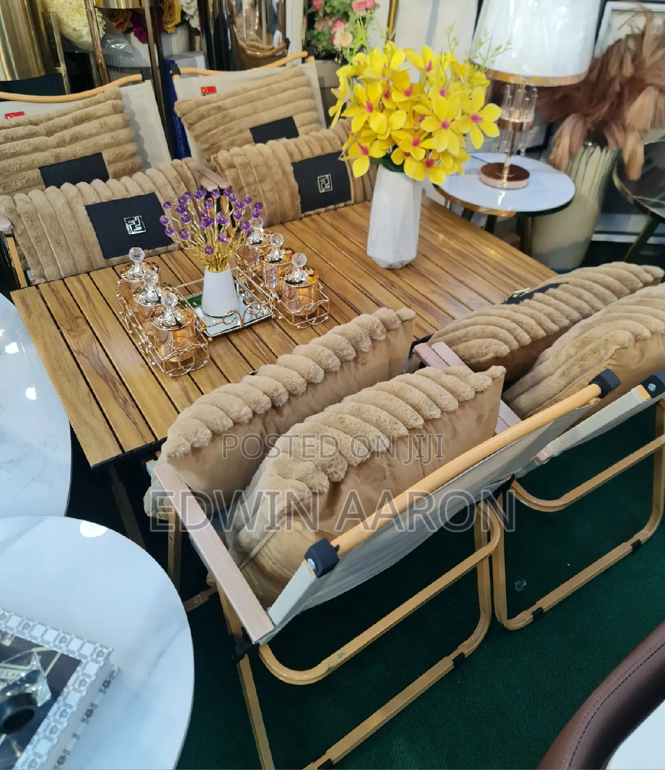 4 Seater Outdoor Dinning Table With Steel Cushioned Chairs