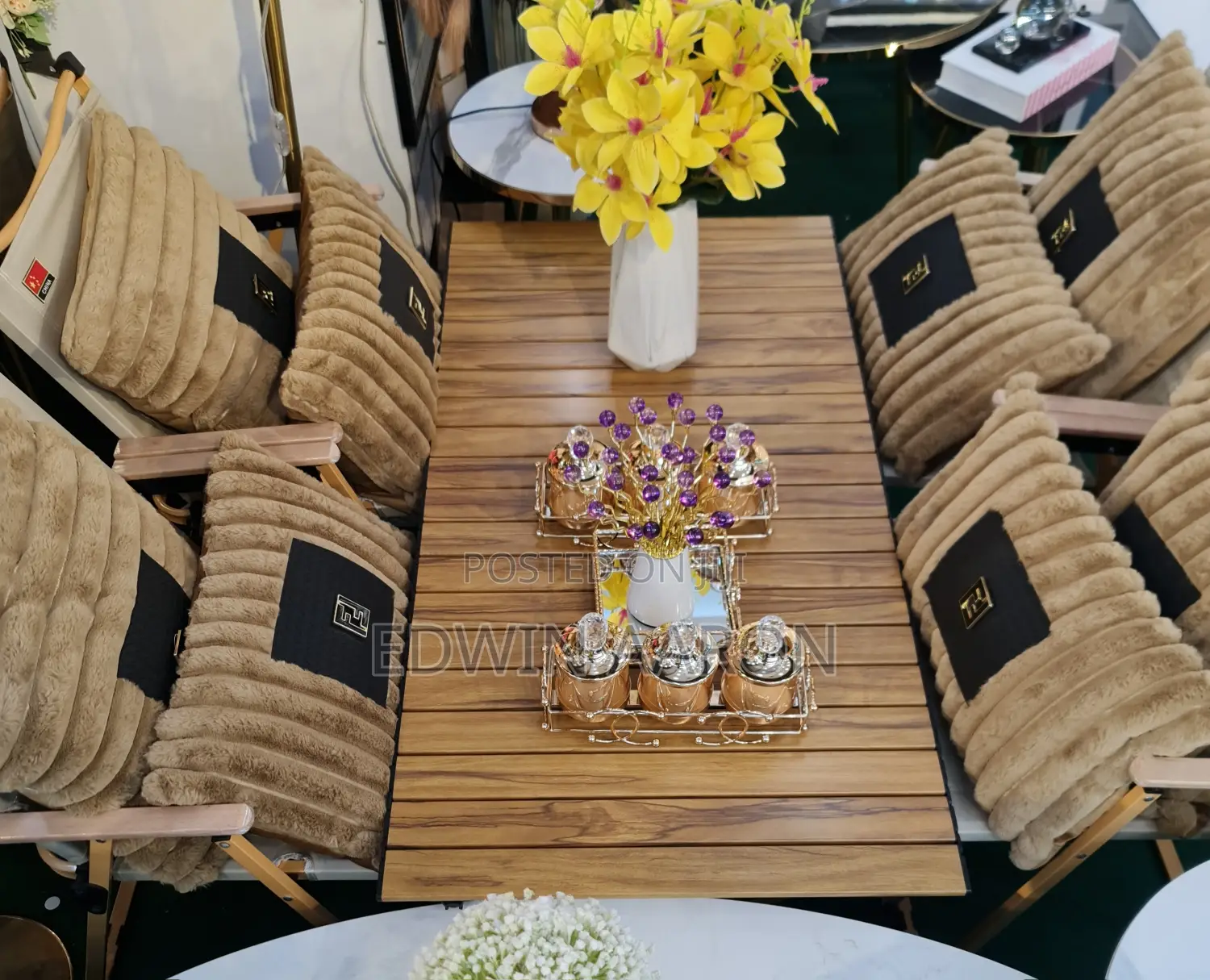 4 Seater Outdoor Dinning Table With Steel Cushioned Chairs