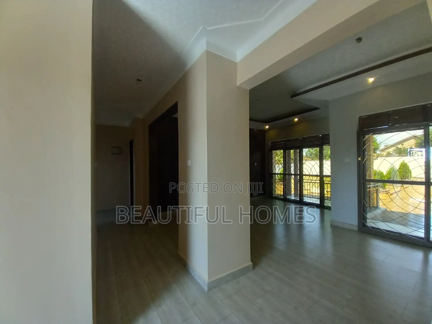 Furnished 4bdrm Bungalow in Kira for sale
