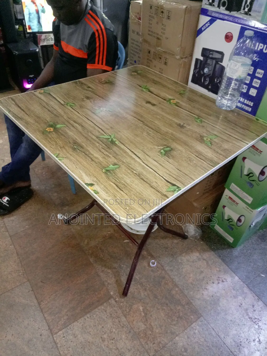 Foldable Table 80*80