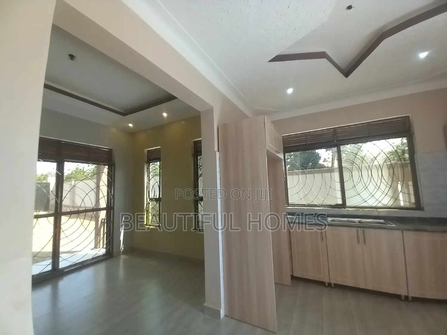 Furnished 4bdrm House in Kira for sale