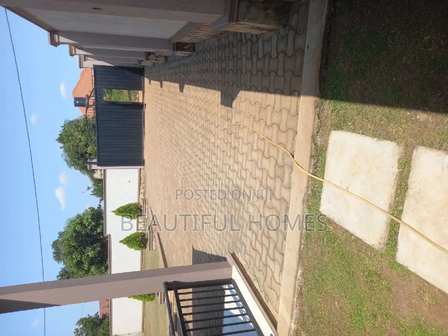 Furnished 4bdrm House in Kira for sale