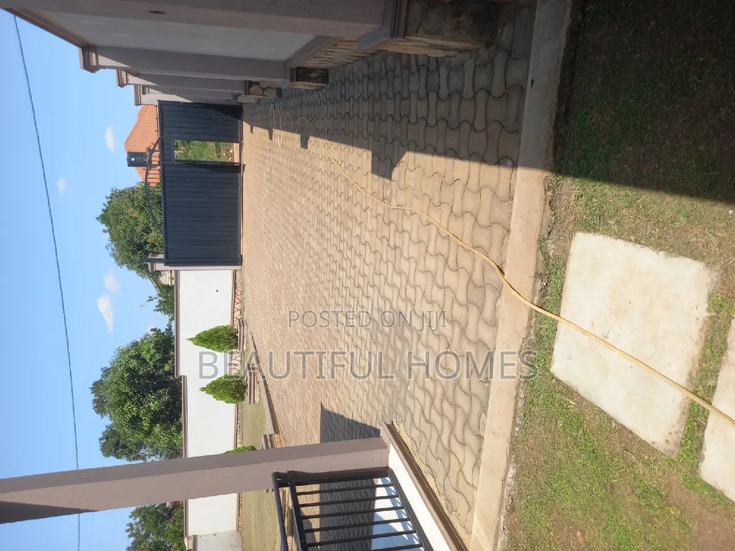 Furnished 4bdrm House in Kira for sale