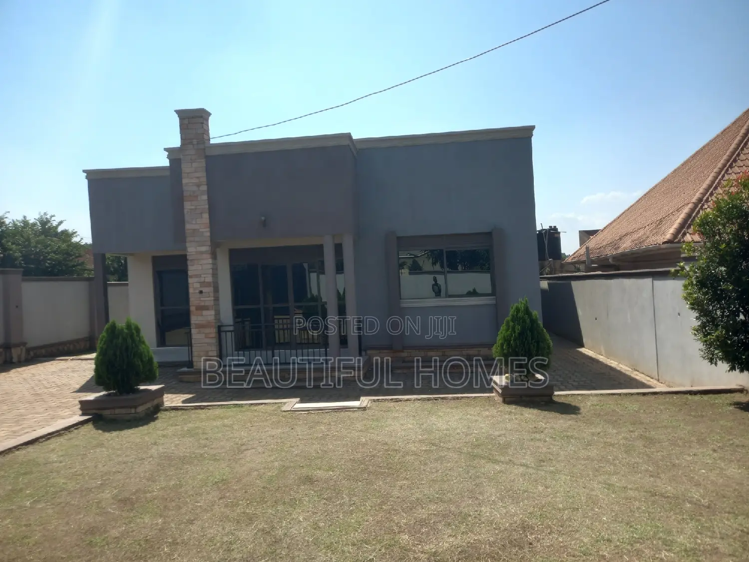Furnished 4bdrm House in Kira for sale