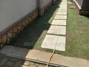 Furnished 4bdrm House in Kira for sale