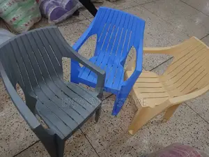 Plastic Chairs Plastic Chairs