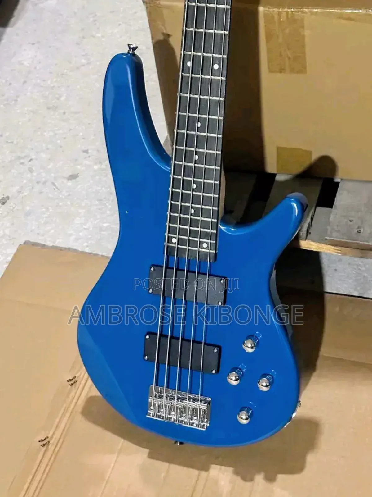 Japan IBANEZ GIO Series Solid-Body 5 Strings Bass Guitars.