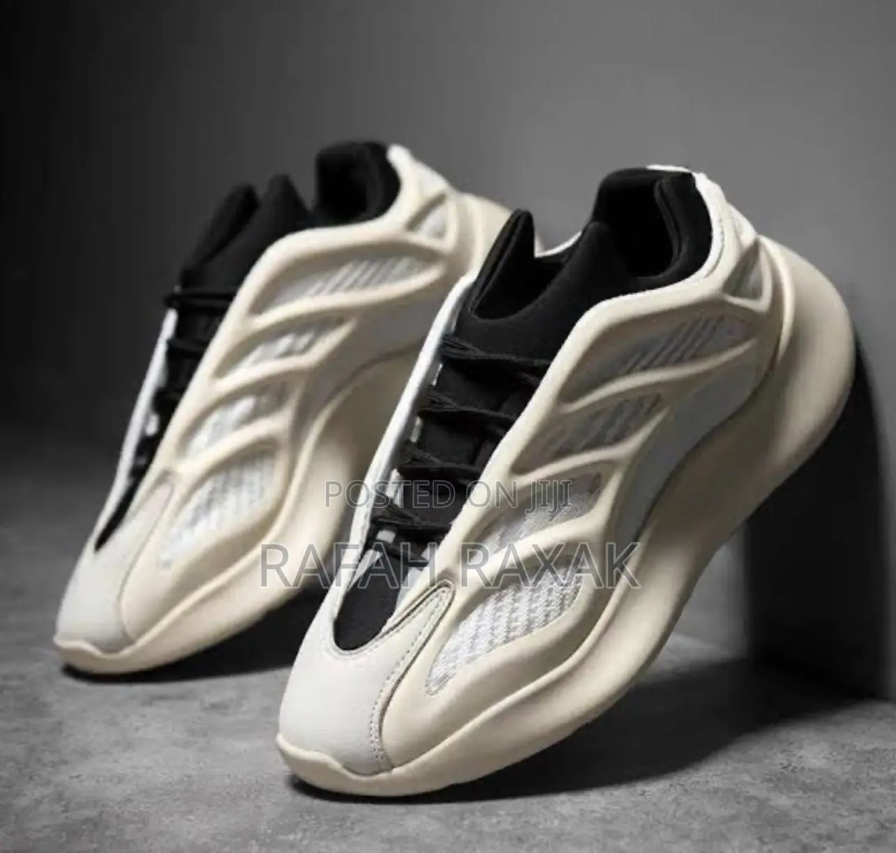 Original Adidas Yeezy Boost 700 V3 Azael Sneakers