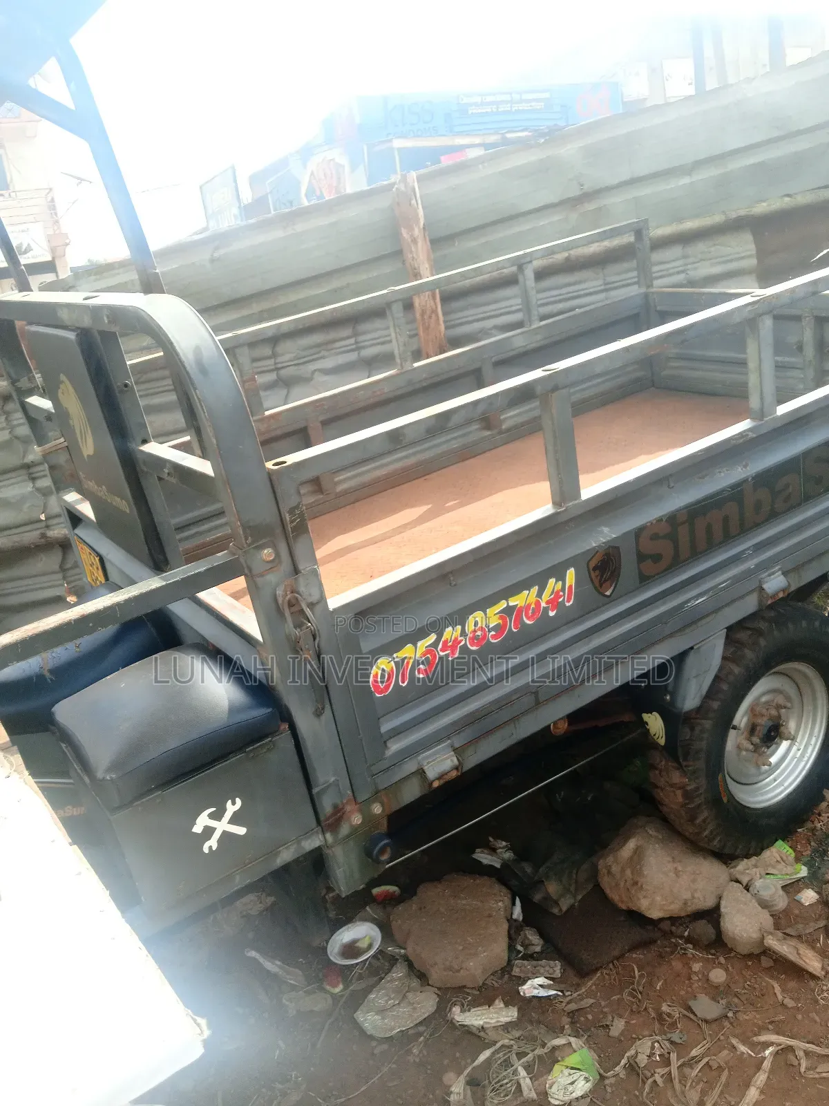 Tricycle 2023 Gray