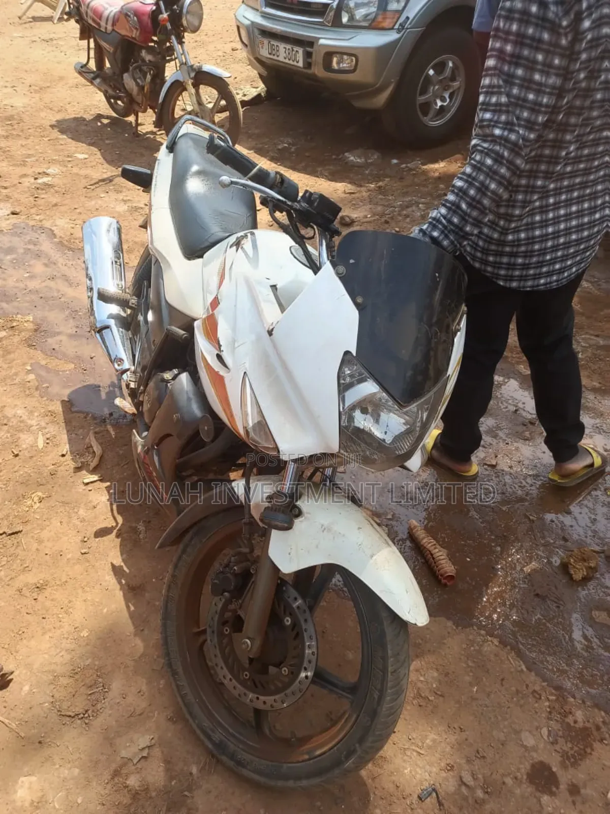 Hero Karizma ZMR 2024 White