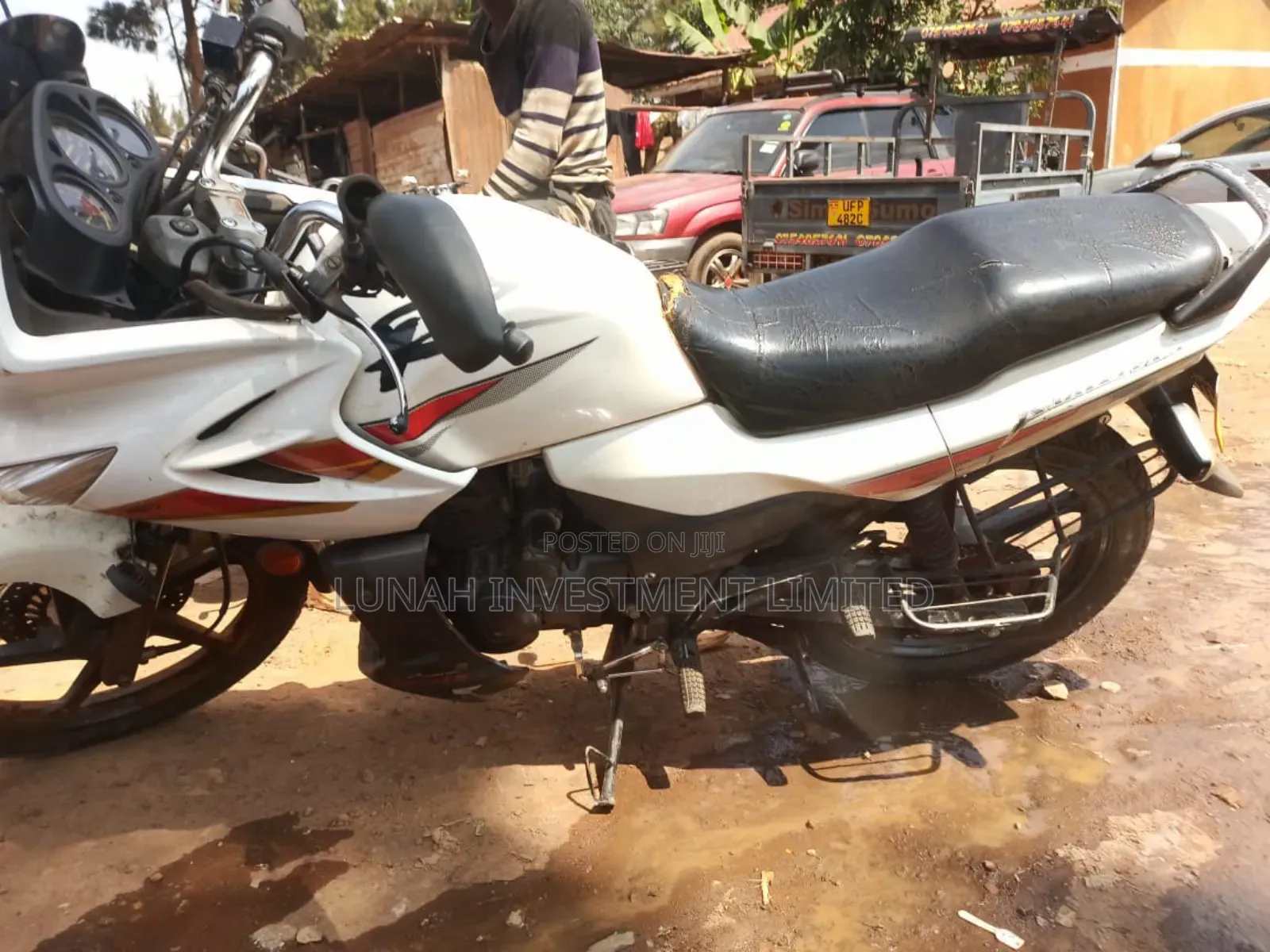 Hero Karizma ZMR 2024 White