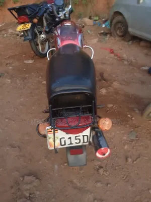 Bajaj Boxer 100 2022 Red