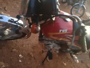 TVS HLX 125 2023 Red