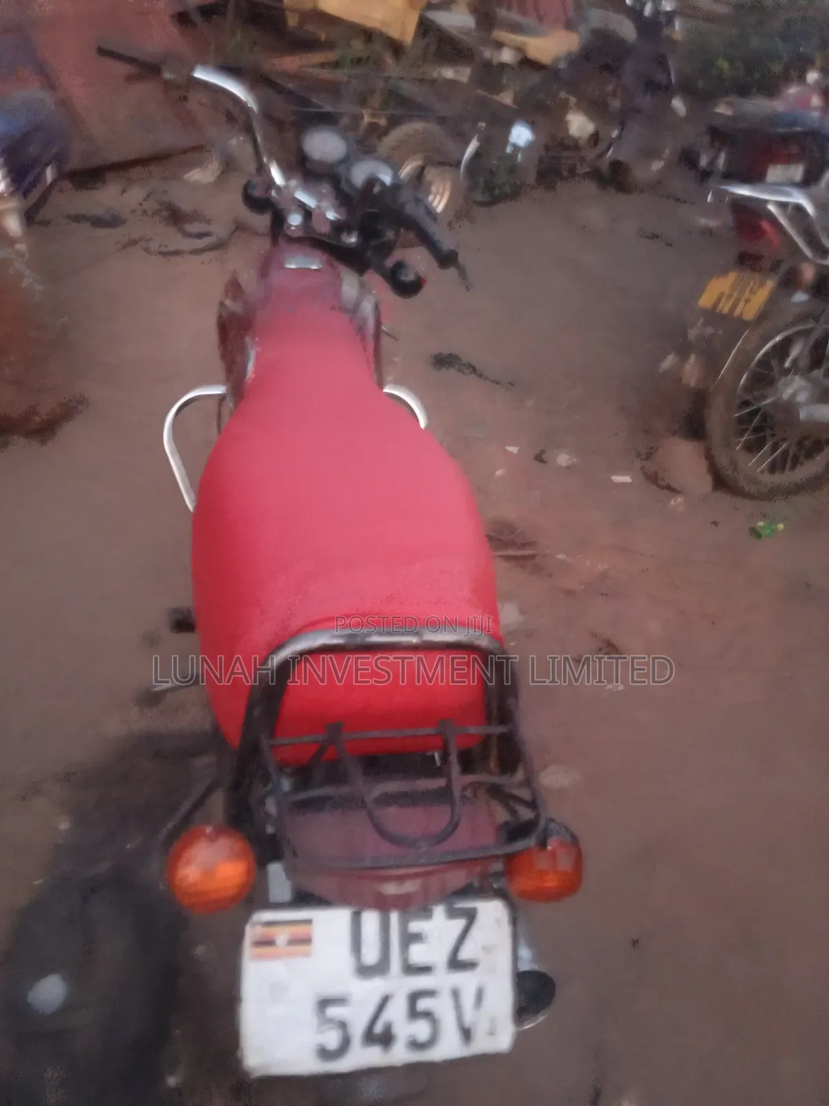 Bajaj Boxer 100 2023 Red