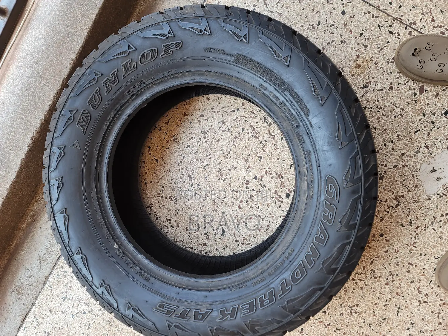 285/60r18 New DUNLOP for V8.