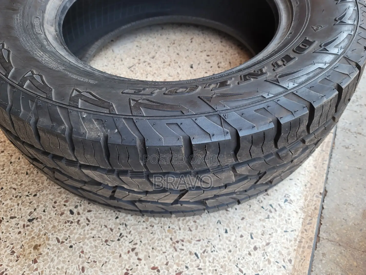285/60r18 New DUNLOP for V8.