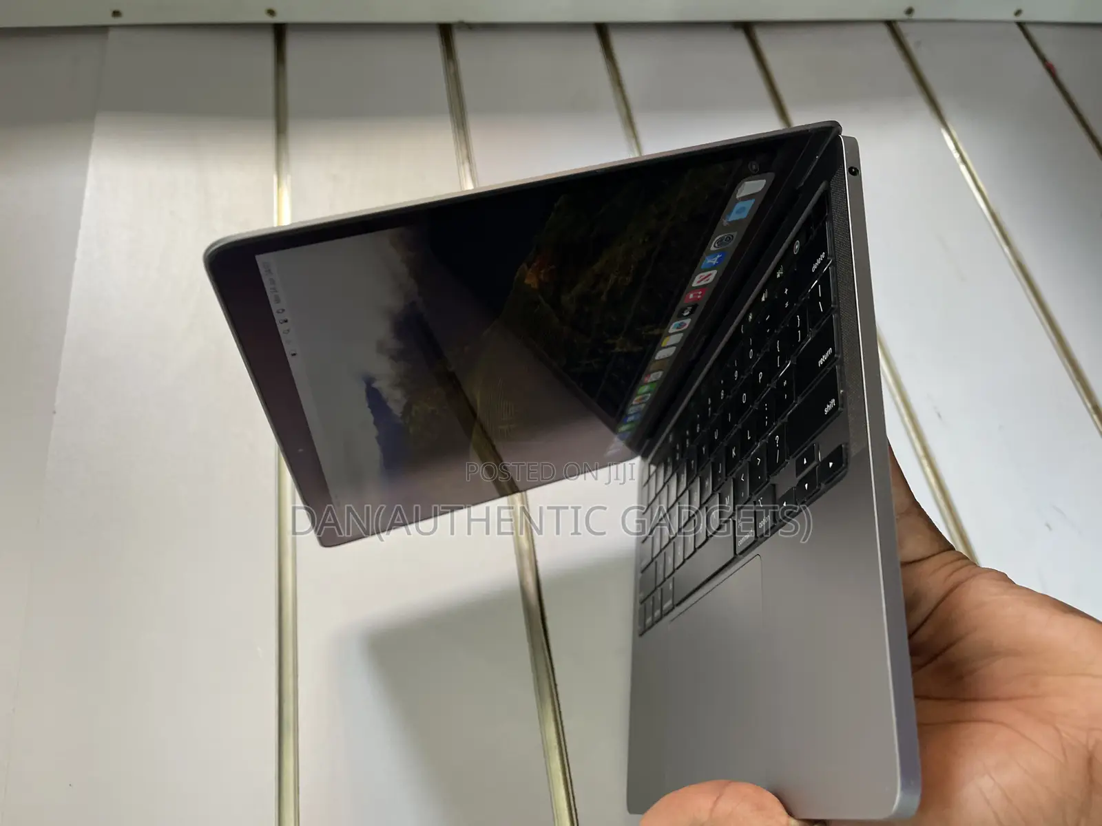 Laptop Apple MacBook Pro 2020 8GB Intel Core I5 SSD 256GB