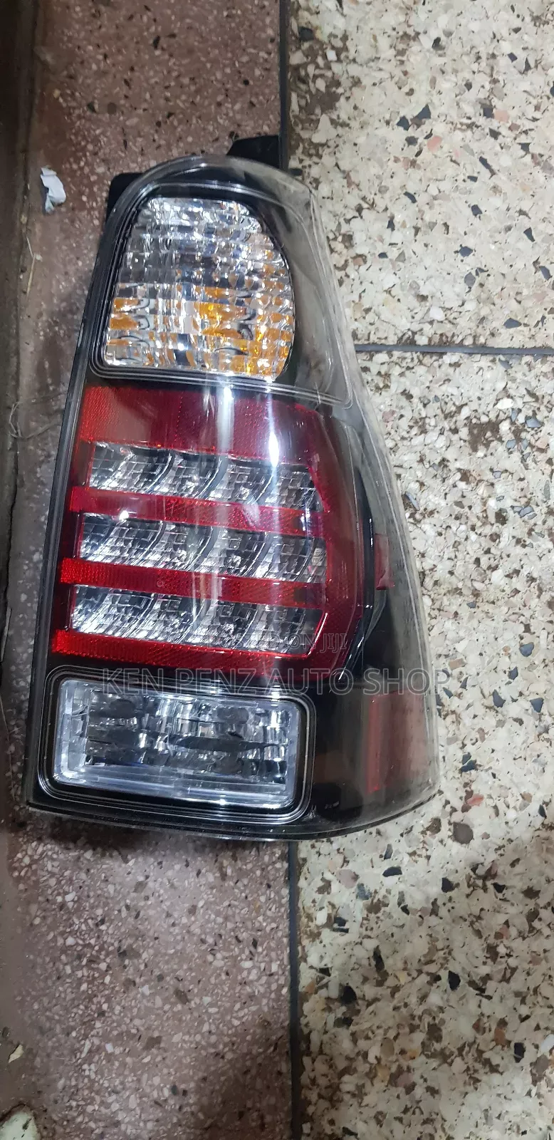 Taillamps for Hillux Surf / Toyota 4 Runner (Depo)