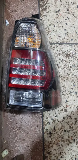 Taillamps for Hillux Surf / Toyota 4 Runner (Depo)