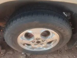 Mitsubishi Pajero IO 2002 Blue