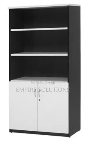 Black and White Book Shelf