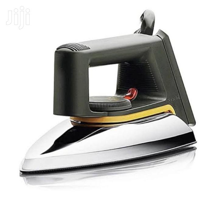 Saachi Flat Iron