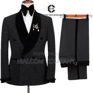 Photo - Black Shinny Men Wedding Tuxedo Suit.