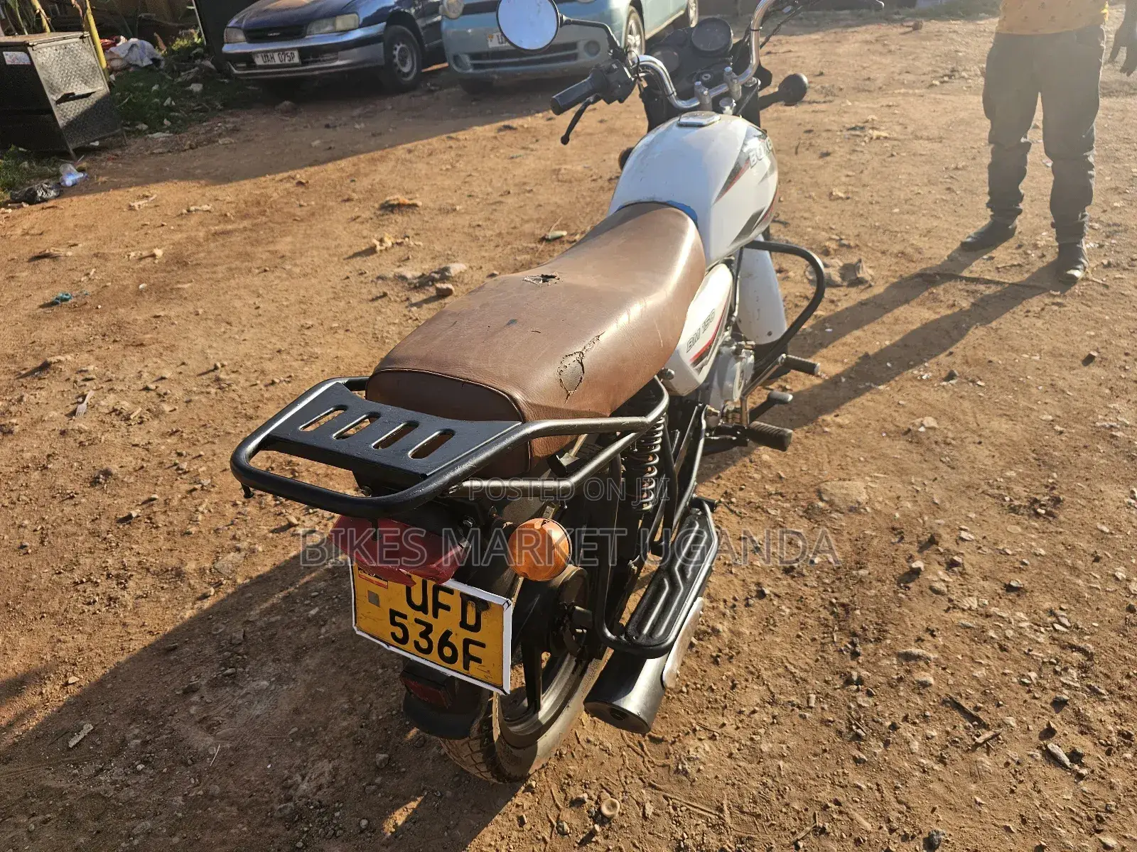 Bajaj Boxer 150 UG 2021 White
