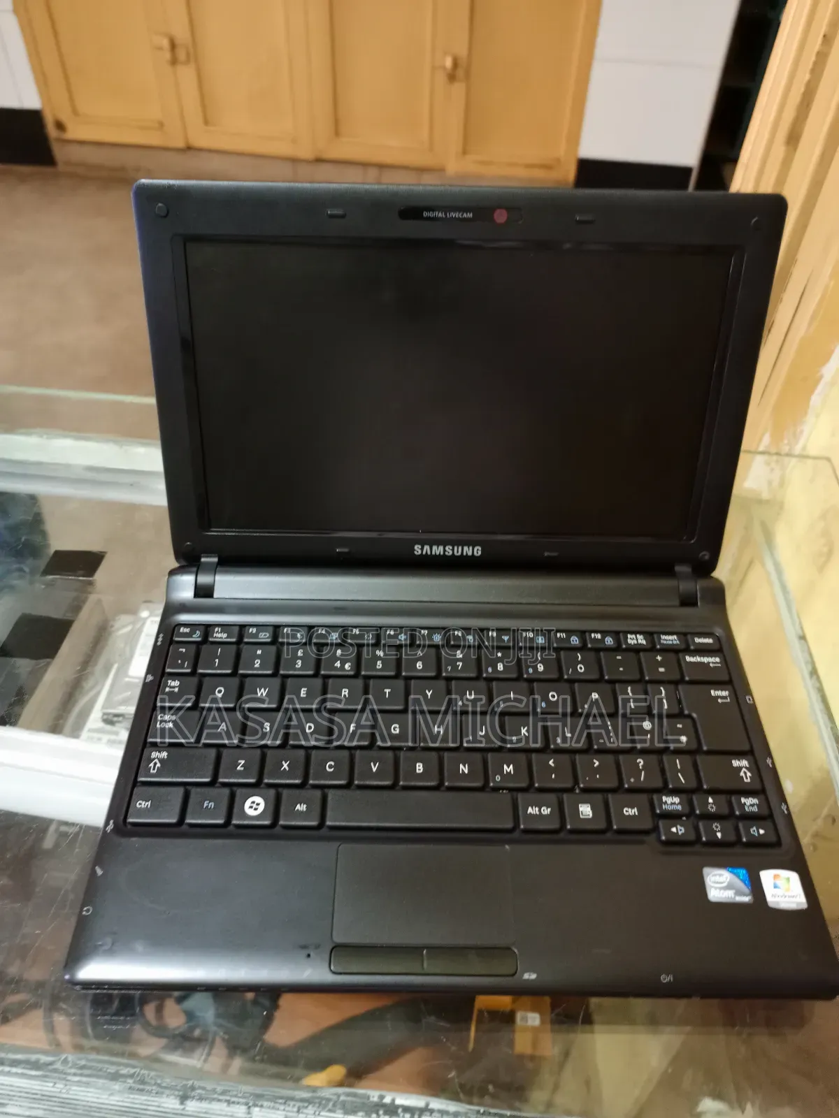 Laptop Samsung N145 Plus 4GB Intel Atom HDD 256GB