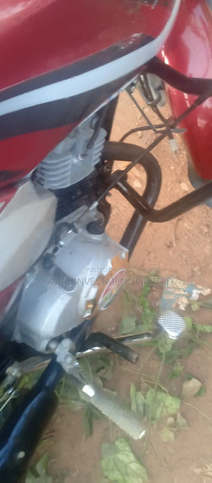 TVS HLX 125 2023 Red