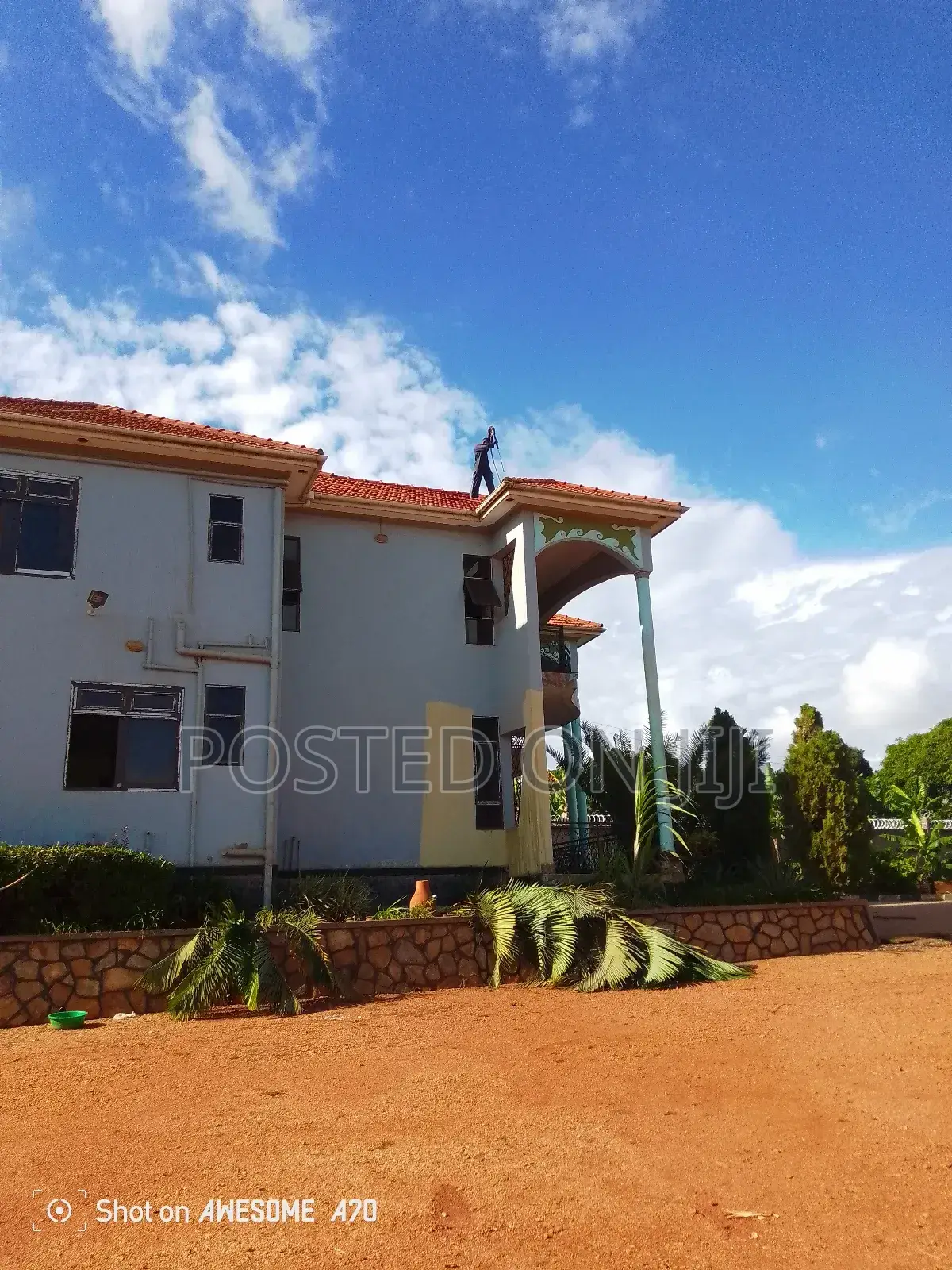 Exterior House Cleaning Services.