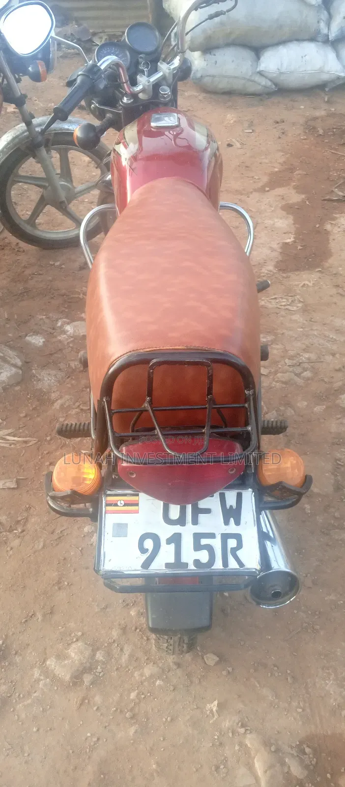 Bajaj Boxer 100 2024 Red