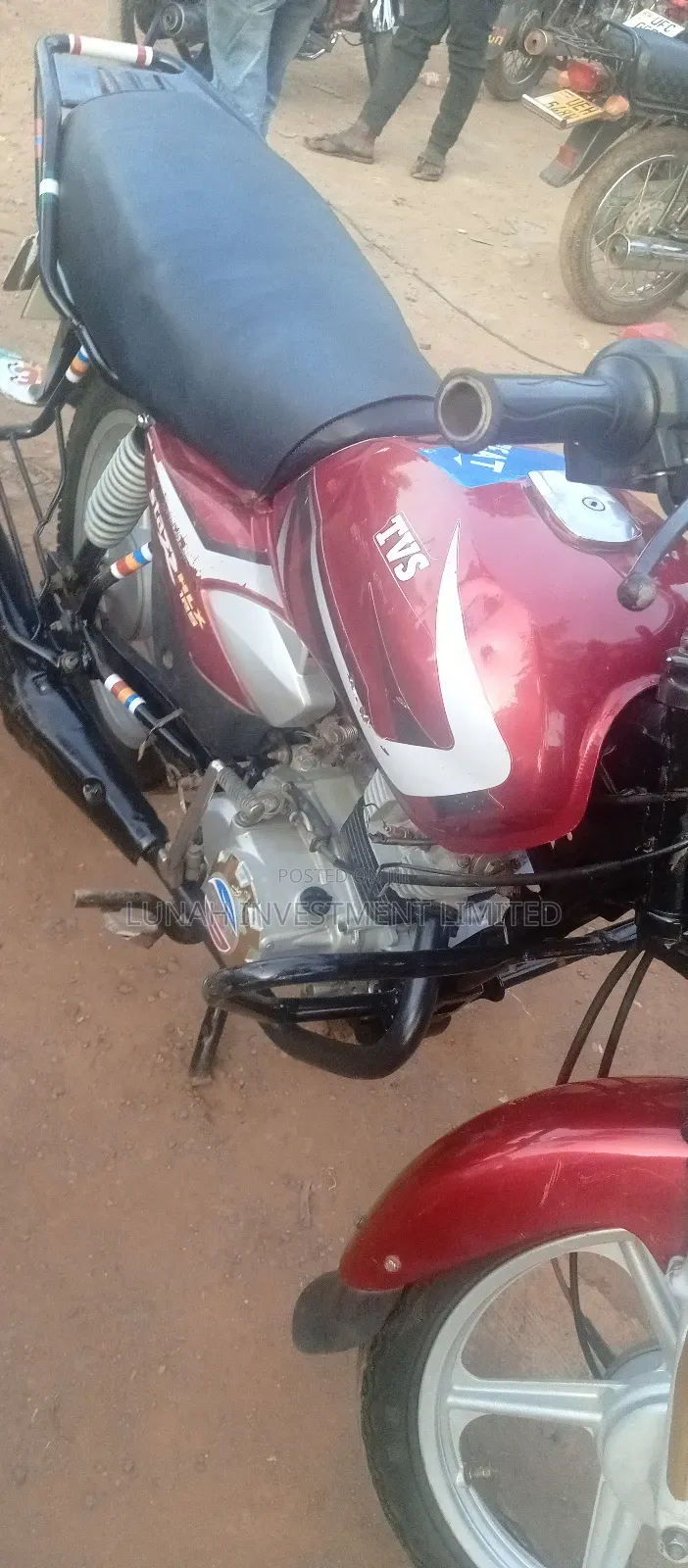 TVS HLX 125 2024 Red