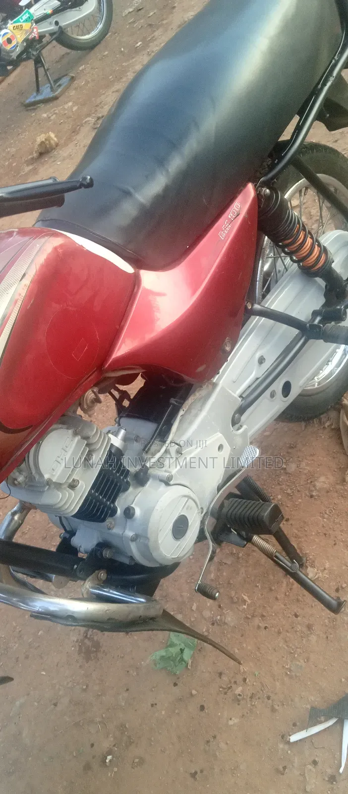 Bajaj Boxer 100 2023 Red