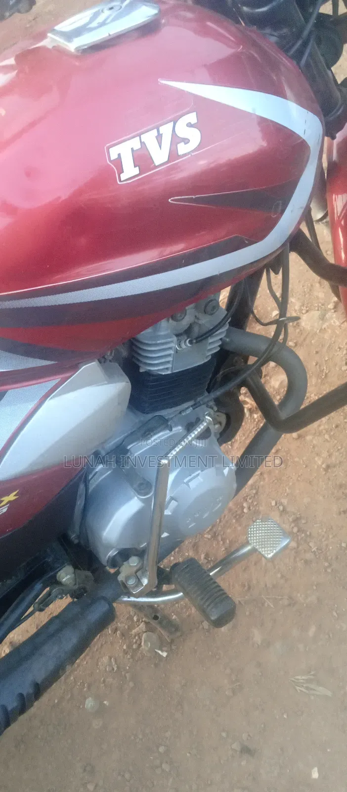 TVS HLX 125 2023 Red