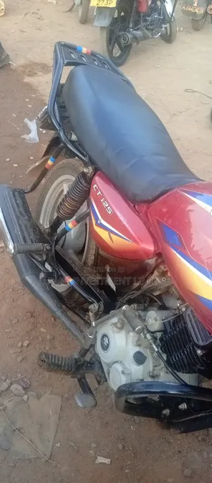 Bajaj Boxer 100 2023 Red