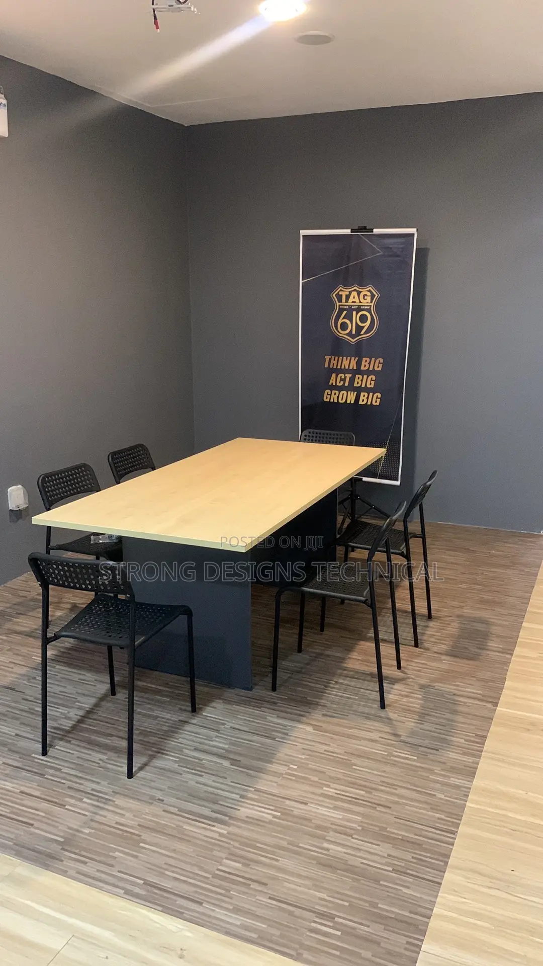 6ft Conference/ Boardroom/ Meeting Table. 6 Seater