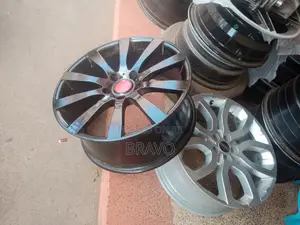 Rims Size 20 for Audi Q7 .