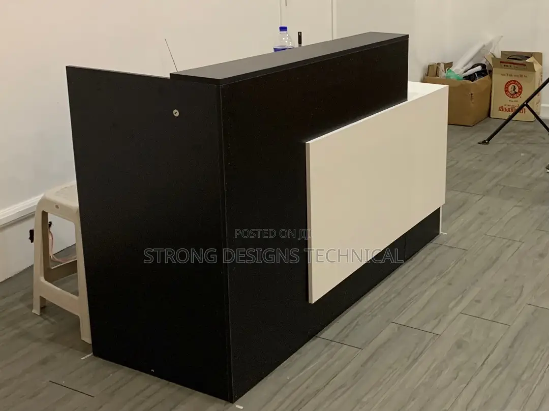 160cm Reception / Cashier Counter Table.