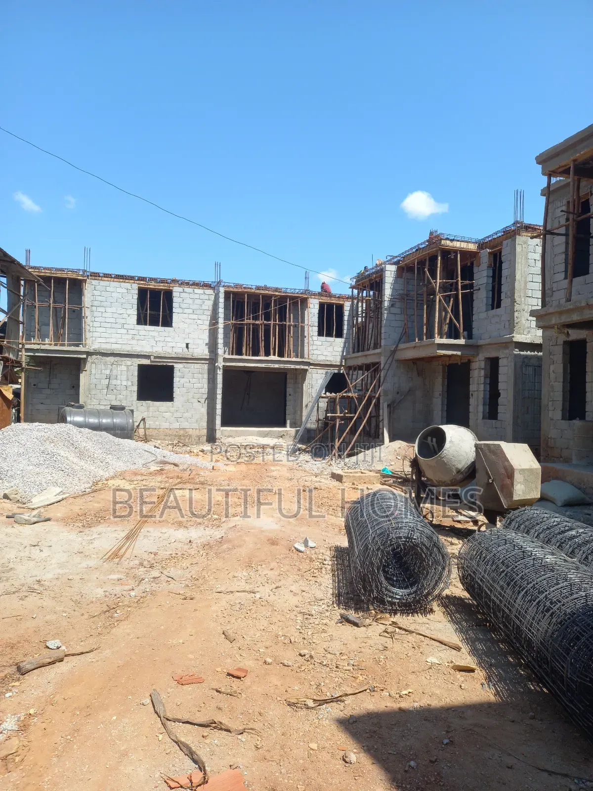 Furnished 4bdrm Condo in Kyaliwajjara, Central Division for sale