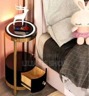 End Table LED Floor Lamp With Wireless Charging Station