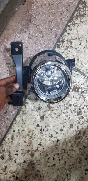 Fogligts / Spotlights for Toyota Drone ( Hiace 2006)