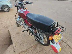 Bajaj Boxer 100 2016 Red