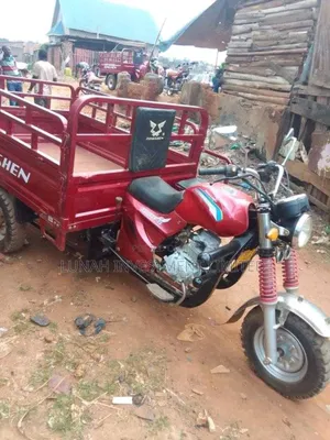 Tricycle 2023 Red