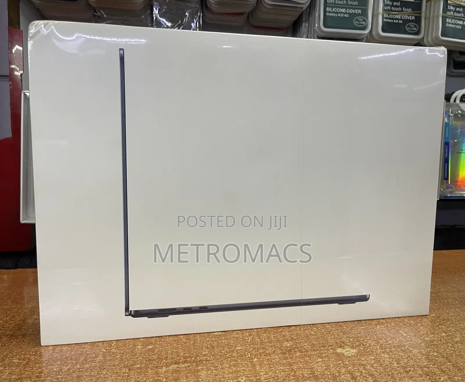 New Laptop Apple MacBook Air 2024 M3 15-Inch 8GB Apple M3 SSD 256GB