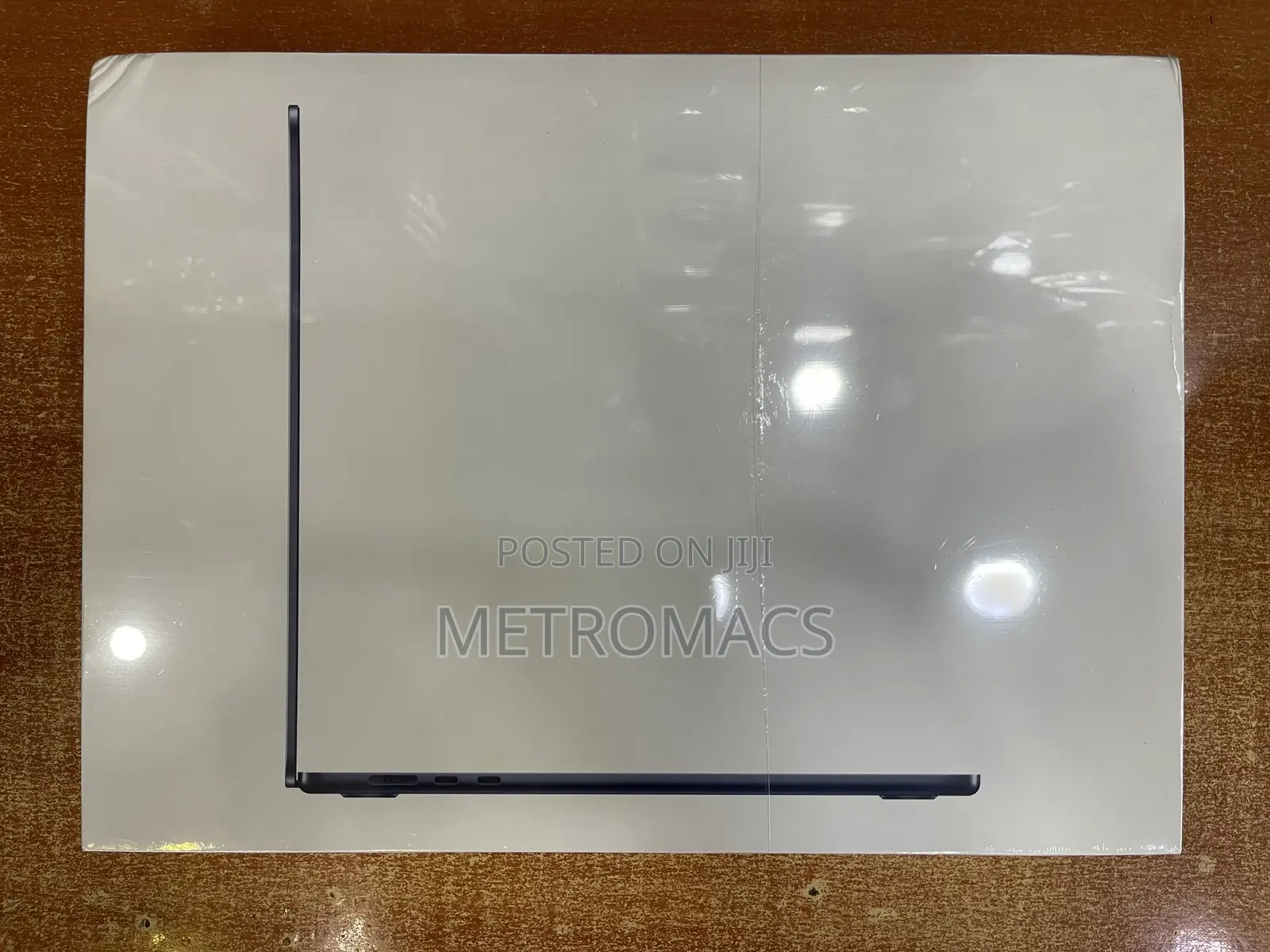 New Laptop Apple MacBook Air 2024 M3 15-Inch 8GB Apple M3 SSD 256GB
