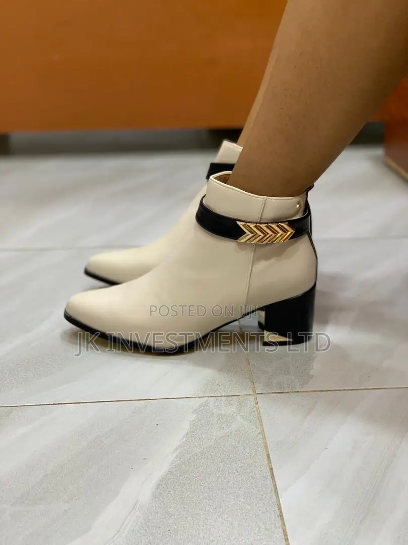 Ladies Boots
